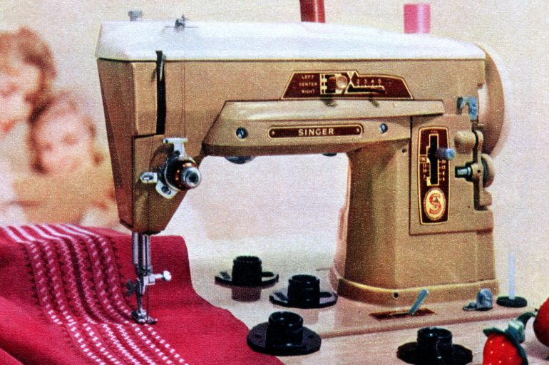 Vintage 1950s singer sewing machines at Click Americana