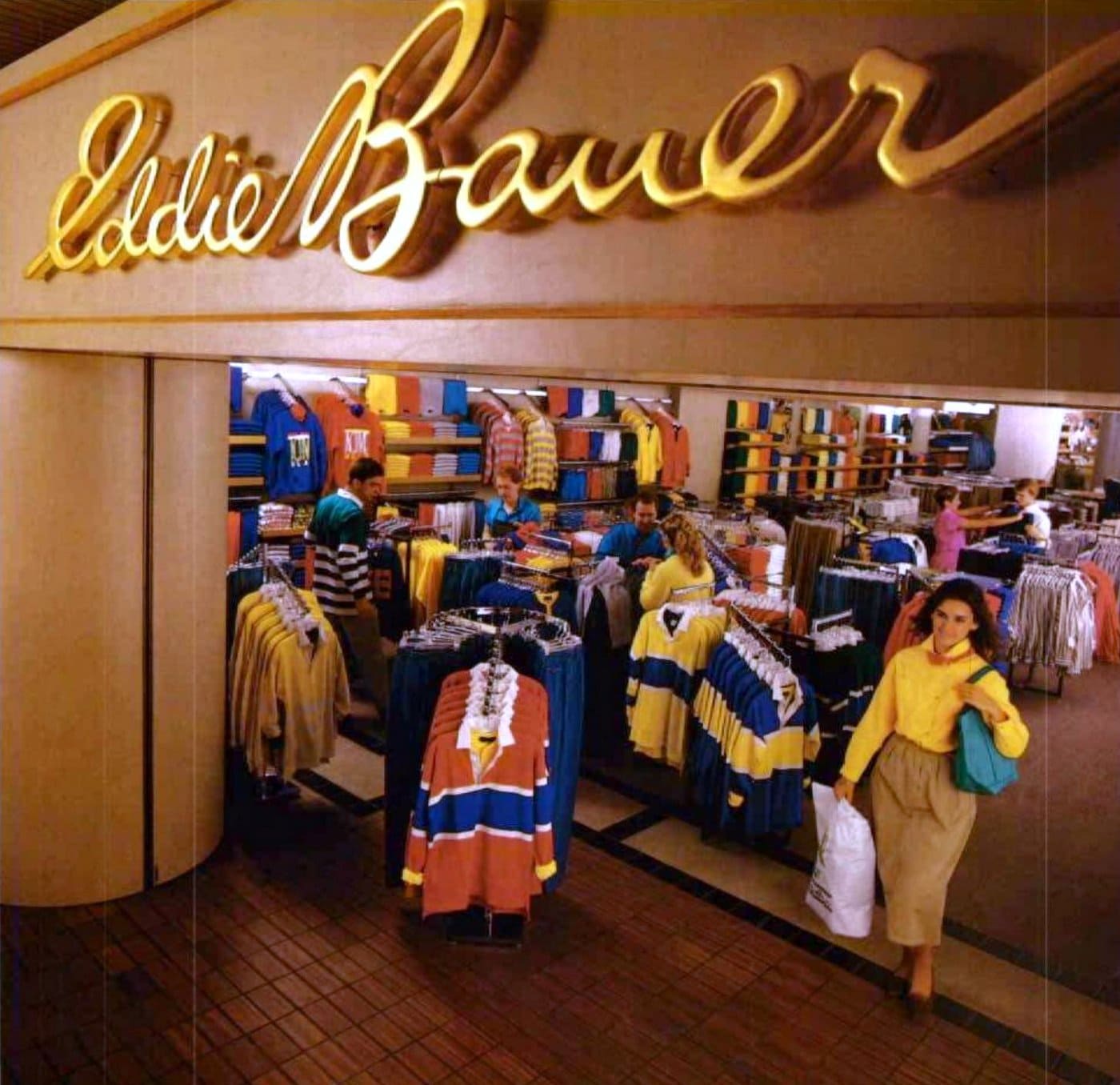Vintage 80s Eddie Bauer mall store (1987)
