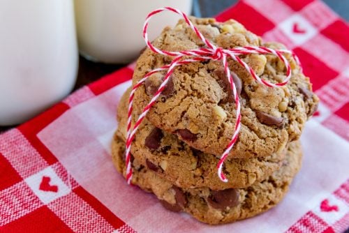 Walnut chocolate chip cookies recipe